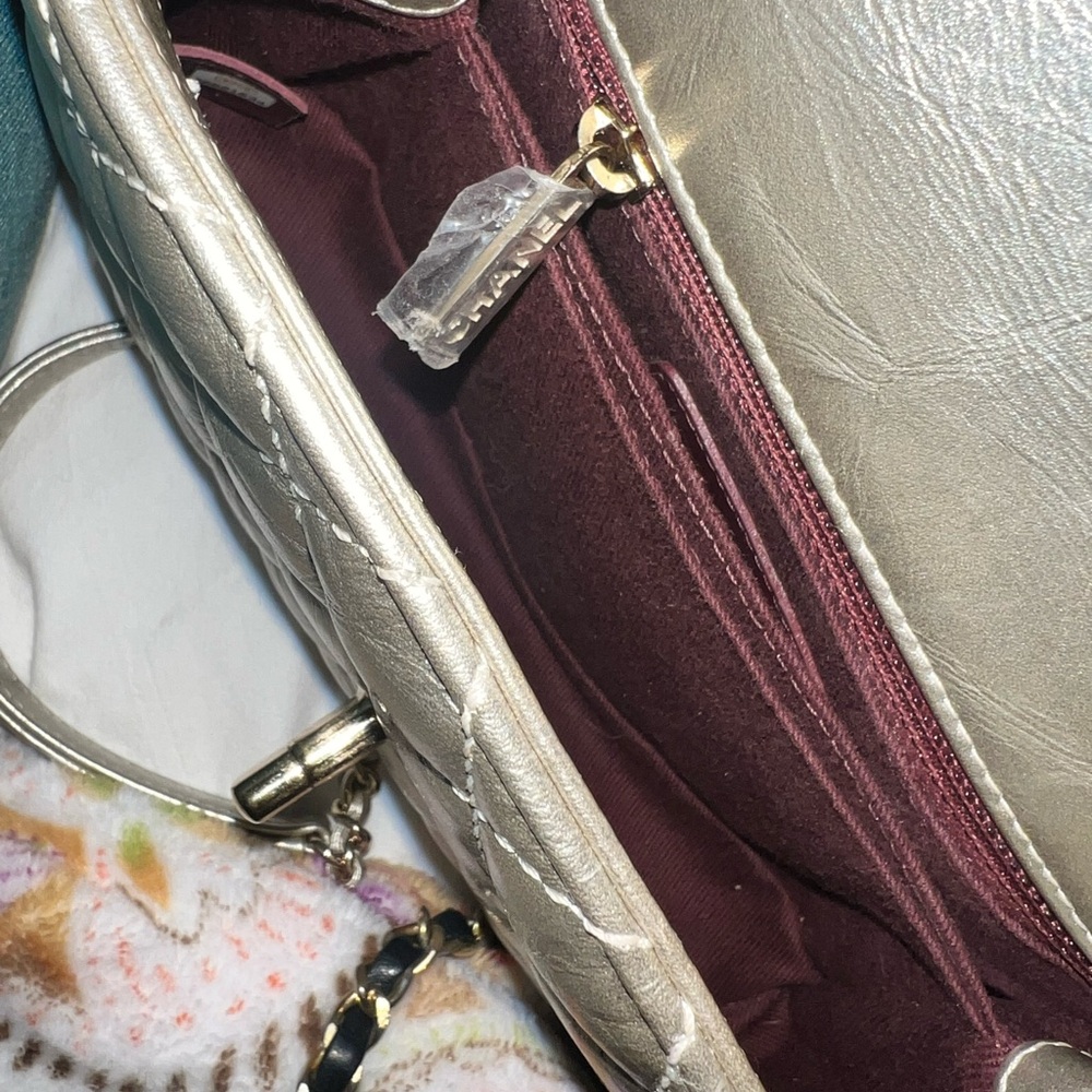 CHANEL Metallic champagne GOLD Mini Bag - Picture 3 of 7